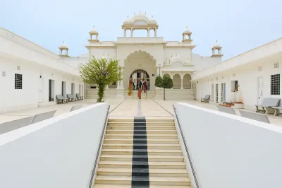 Chulgiri Jain Temple Jaipur – Trek to Peace & Views