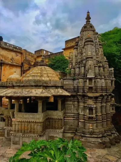 Jagat Shiromani Temple Jaipur – History & Timings 2025