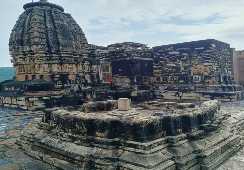 Neelkanth Mahadev Temple